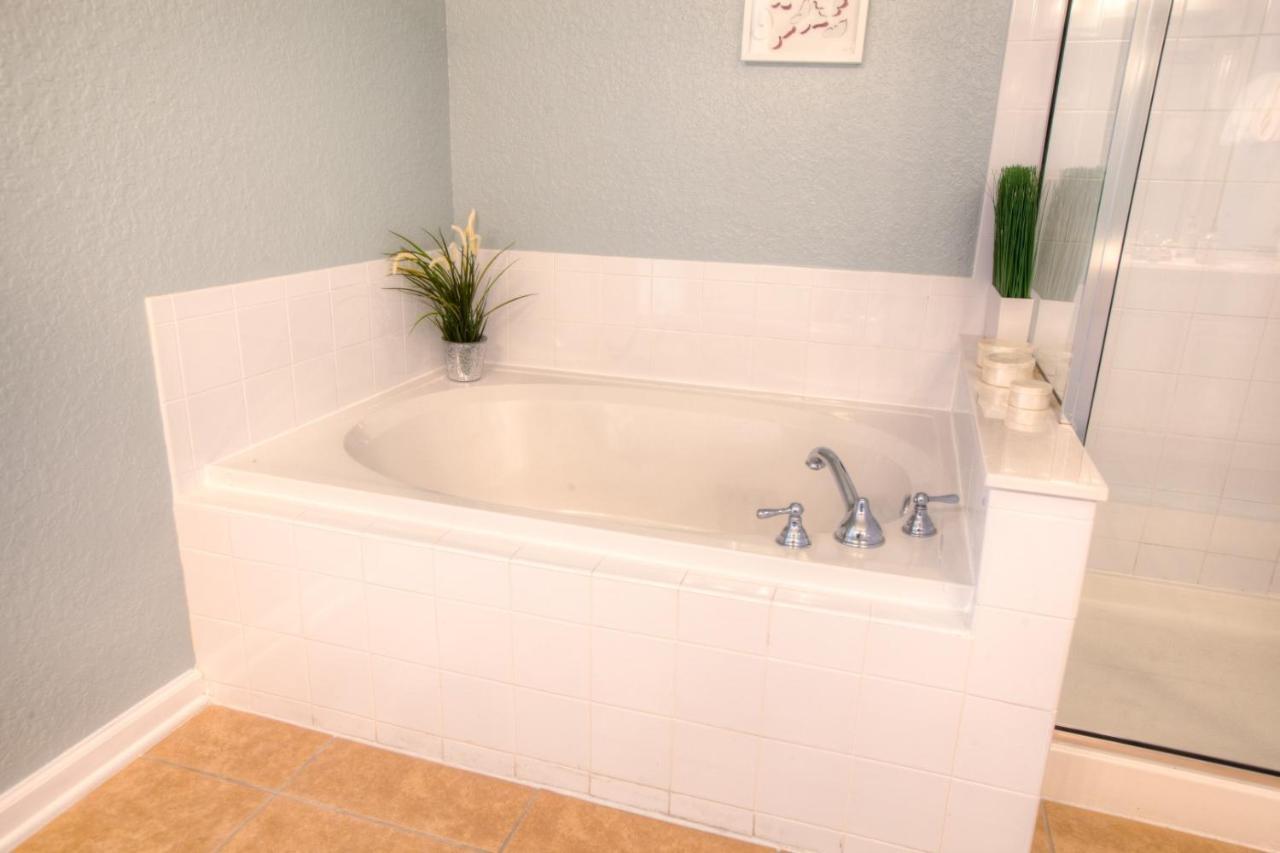 Stunning Lakeview Condo Wprivate Balcony Kissimmee Eksteriør billede