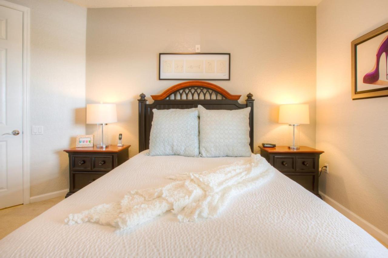 Stunning Lakeview Condo Wprivate Balcony Kissimmee Eksteriør billede